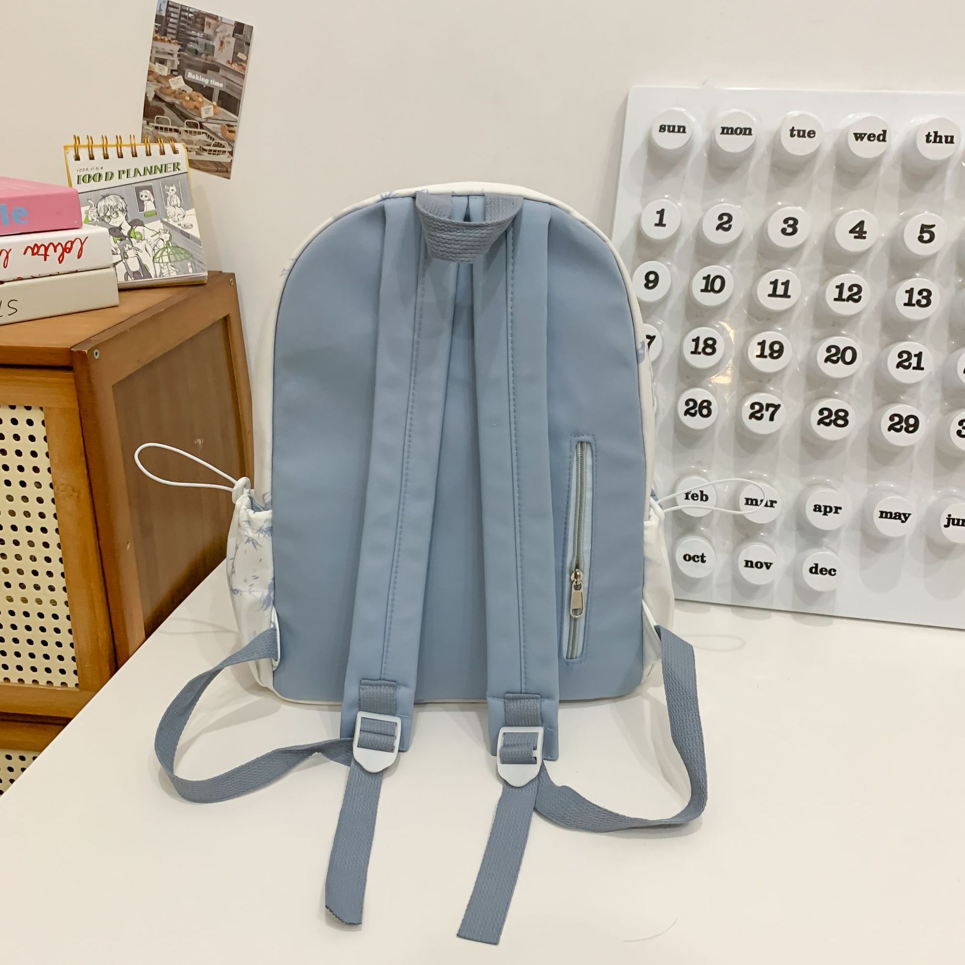 A new large-capacity student backpack with a sweet and girlish style, tie-dyed and printed Chinese-style artistic backpack Specification drawing