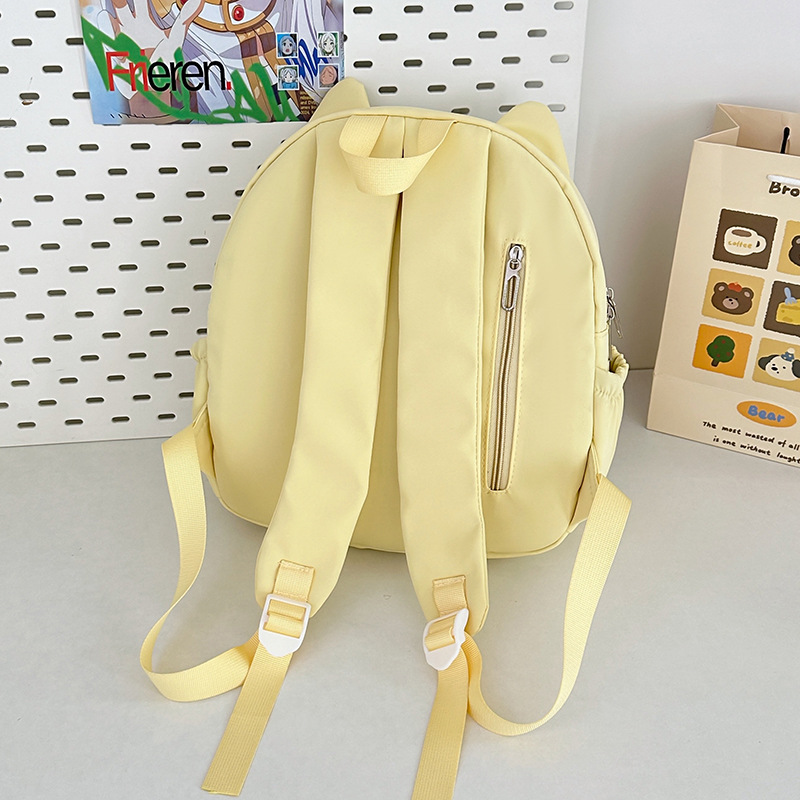 A new high-appearance-level, fresh and cute animal-themed bag bag, a casual, simple, lightweight and versatile backpack for commuting Specification drawing