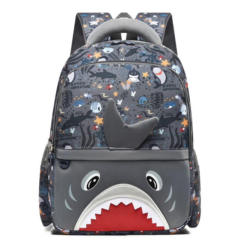 New high-quality, fresh, sweet, graffiti, cute cartoon shark backpack, a lightweight mini backpack for primary school students Item Picture