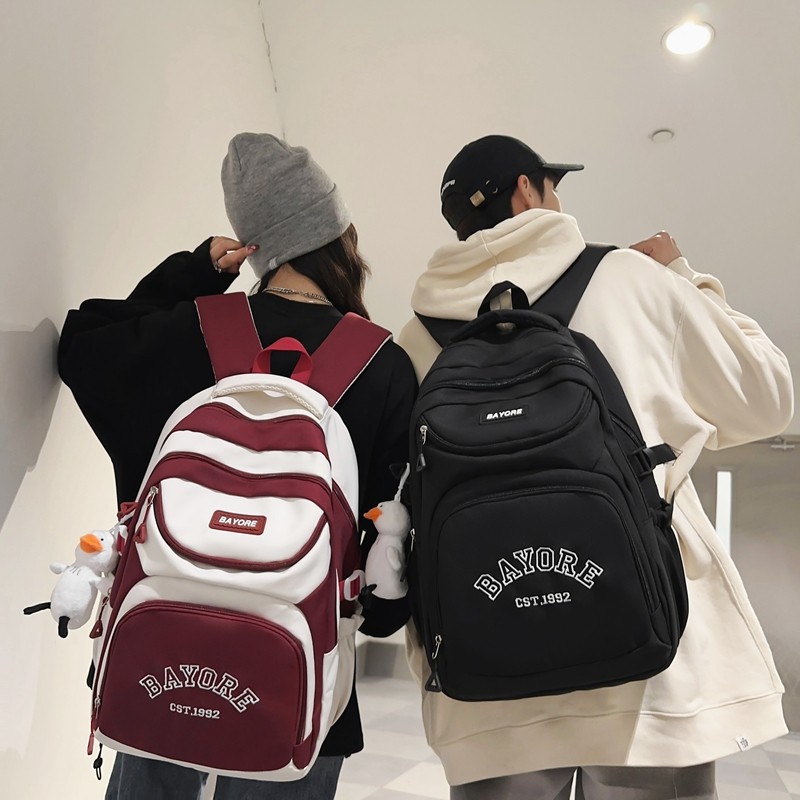 A simple and versatile travel backpack for female college students in Korean style, a large-capacity backpack for high school students with a masculine feel Application Scenario