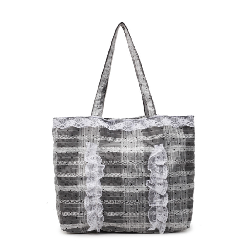 Laid-back and relaxed women's 2025 new fairy lace canvas bag, large-capacity polka dot versatile tote bag Item Picture