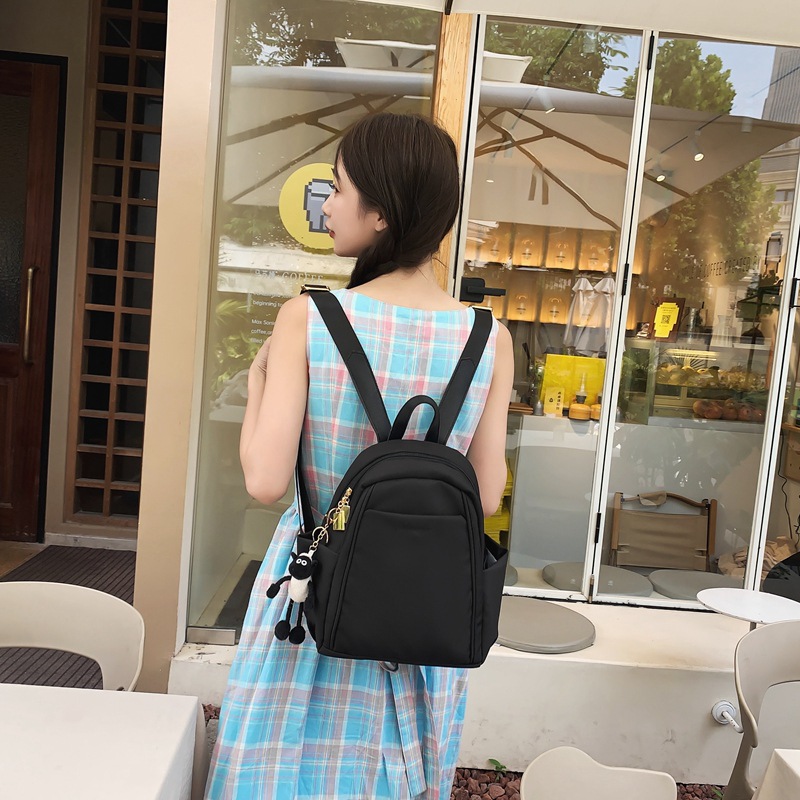 The 2025 new solid-color versatile, fashionable and casual single-shoulder bag, large-capacity backpack, lightweight and simple travel backpack full figure