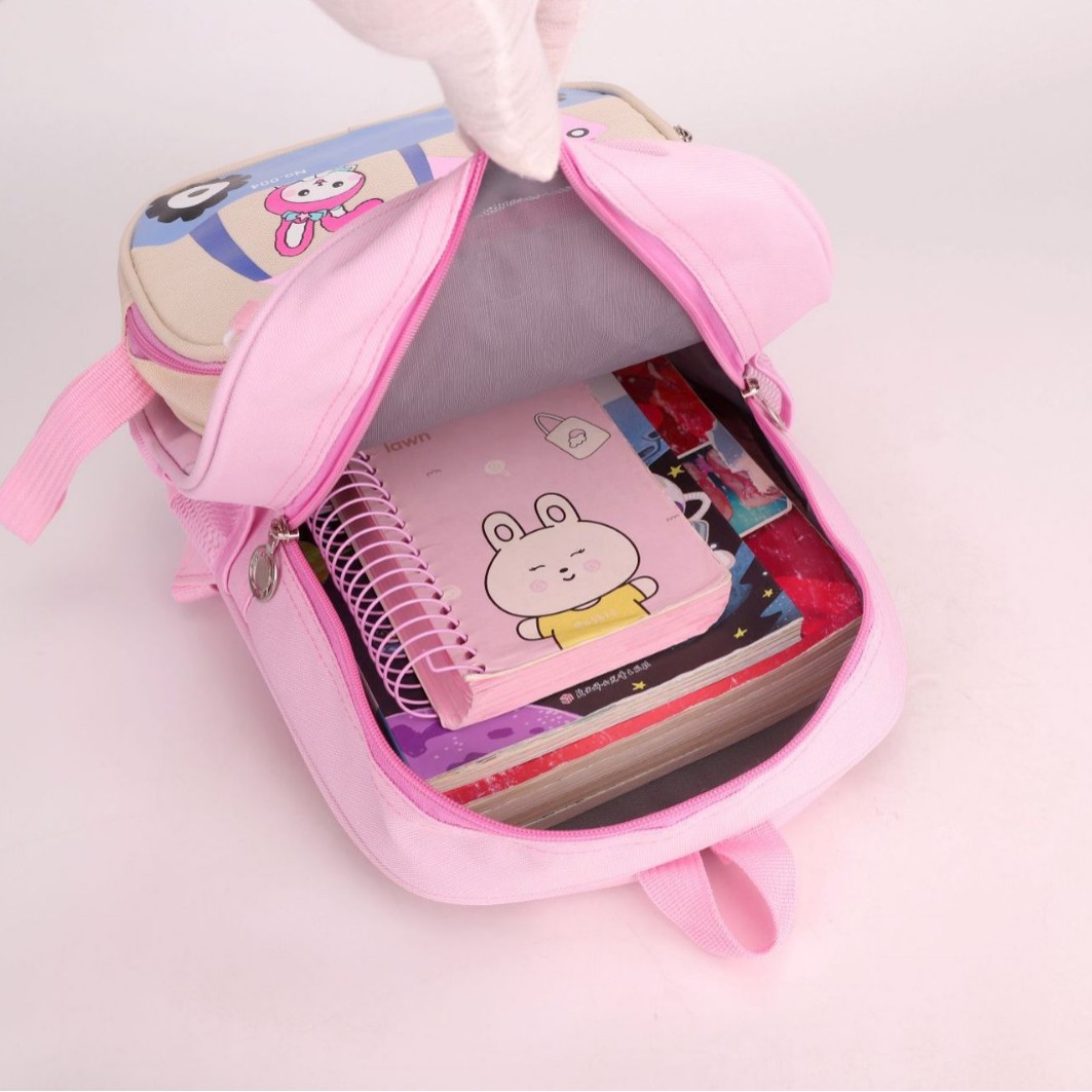 2025 New cute cartoon small schoolbag for 3-6 grade primary school girls, a lightweight and large-capacity backpack for commuting Application Scenario
