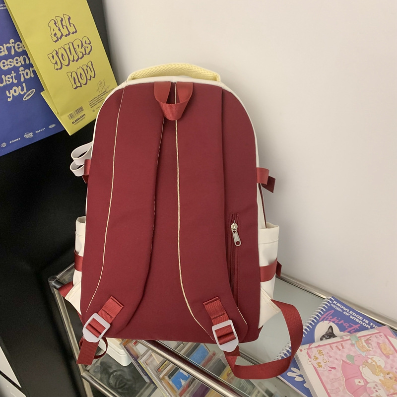 The new high-appearancelevel college style fresh and cute schoolbag is casual, simple, lightweight and versatile for commuting. It has a large capacity backpack Specification drawing
