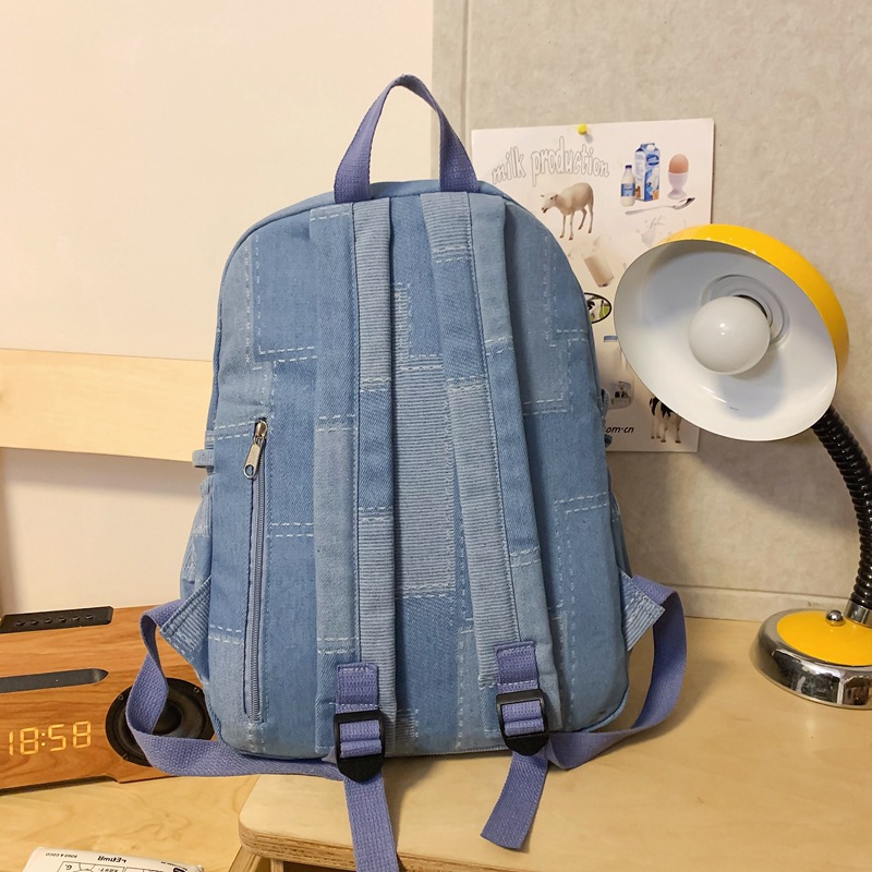 New schoolbag color contrast Hong Kong feng shui wash denim backpack, trendy couple style casual travel lightweight backpack Application Scenario