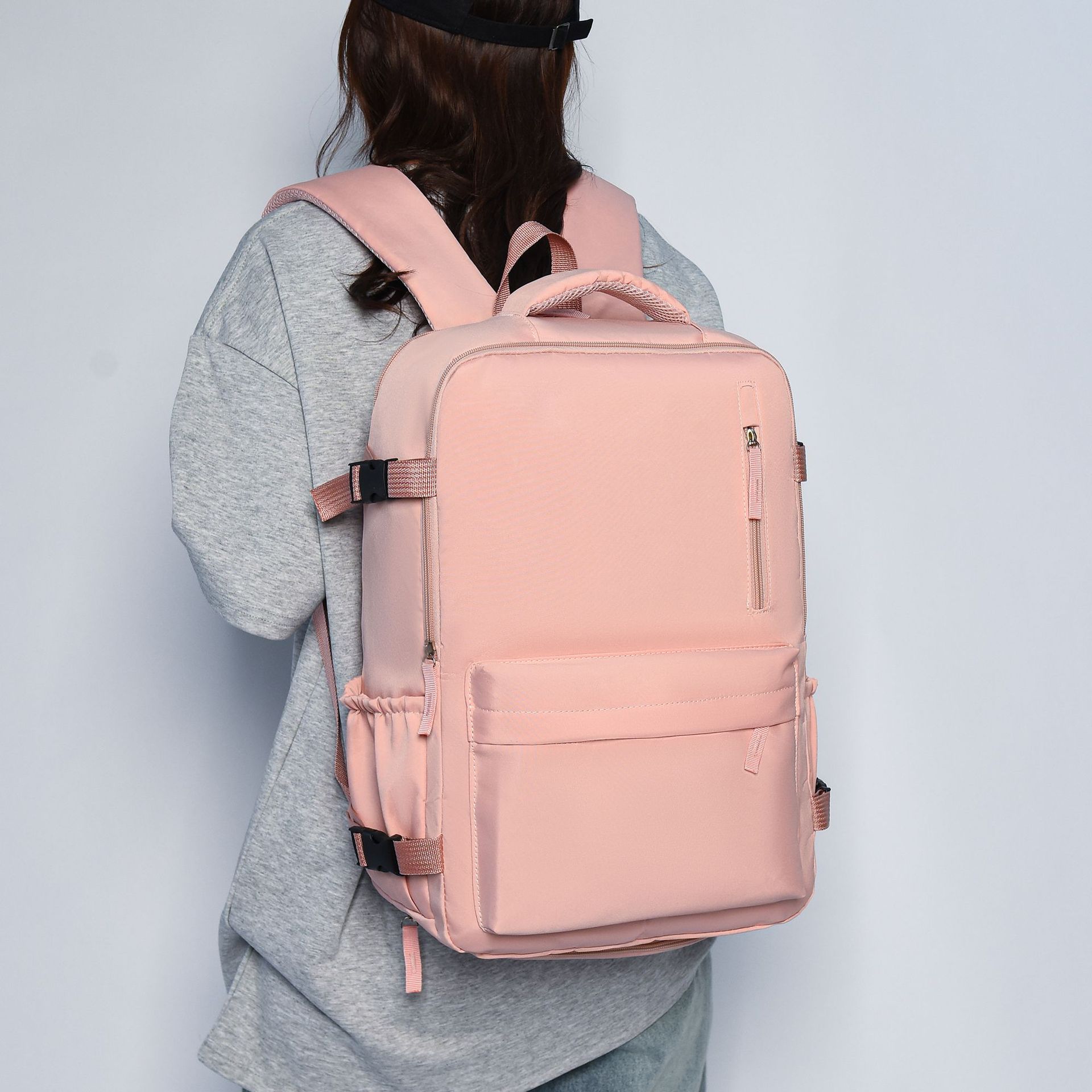 2025 New style of casual high-capacity travel backpacks, short-distance travel luggage bags, business school bags, backpacks and computer bags Specification drawing