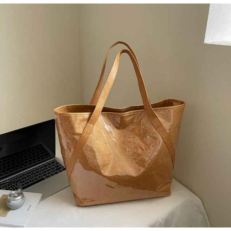 A new high-appeartion-level fashionable transparent jelly bag for women, a casual, simple, lightweight and large-capacity tote bag for commuting Specification drawing