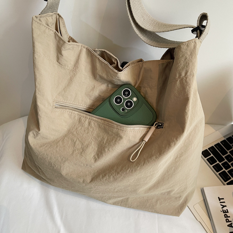 A new high-appeal macaron-colored bag from Korean Instagram, a casual, simple and lightweight crossbody bag for women to go shopping Specification drawing
