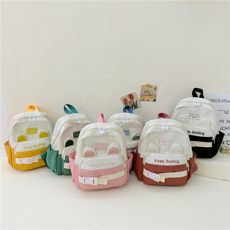 2025 Kindergarten schoolbag for boys and girls, cute little cat backpack, lightweight travel accessory, small backpack full figure