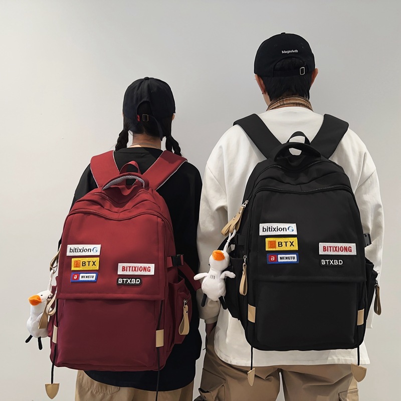 A new high-appearance-level Korean-style InS-style couple backpack, a casual, simple, lightweight and versatile commuting backpack full figure