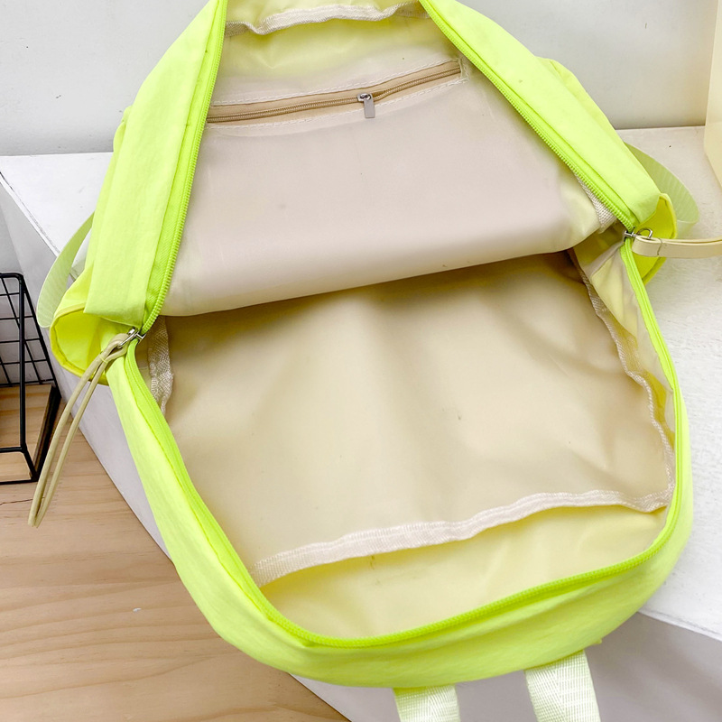 2025 New trendy, cool and niche design backpack, college student macaron, versatile student schoolbag, backpack for women Application Scenario