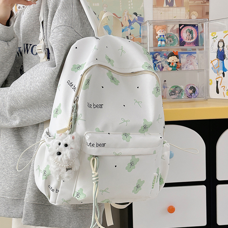 2025 New Japanese-style fresh and clean schoolbag, cute and girlish printed bear backpack for junior high school students, women's backpack full figure