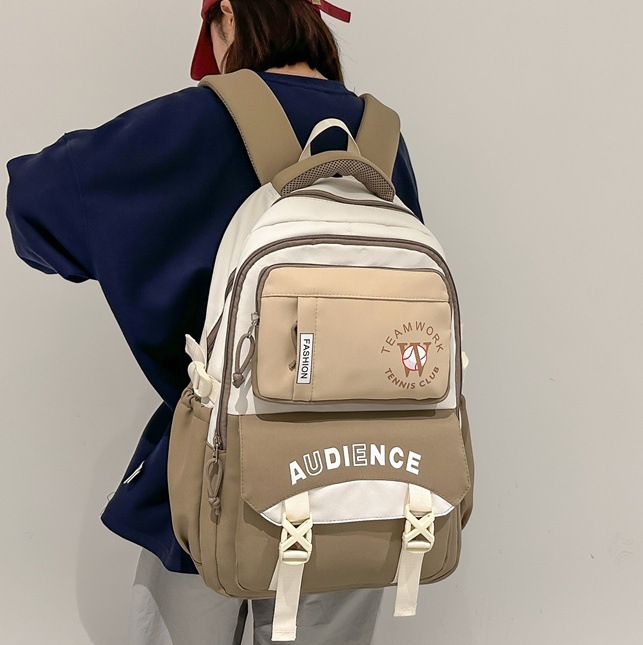 High-appearation-level trendy casual couple travel backpacks, large-capacity backpacks for junior and senior high school students with multiple compartments, men full figure