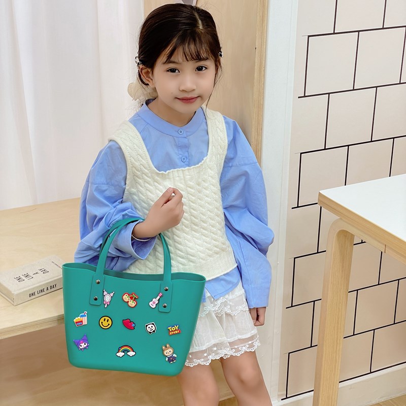 Fashionable DIY cartoon hole bag, waterproof handbag, silicone washbasin storage bag, dirt-resistant children's toys, beach bag Specification drawing