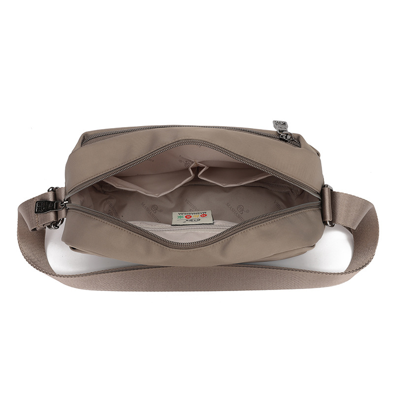 New spring and summer women's bags: Lightweight women's crossbody bag, multi-layered single-shoulder casual backpack, mobile phone bag, crossbody small square bag Application Scenario