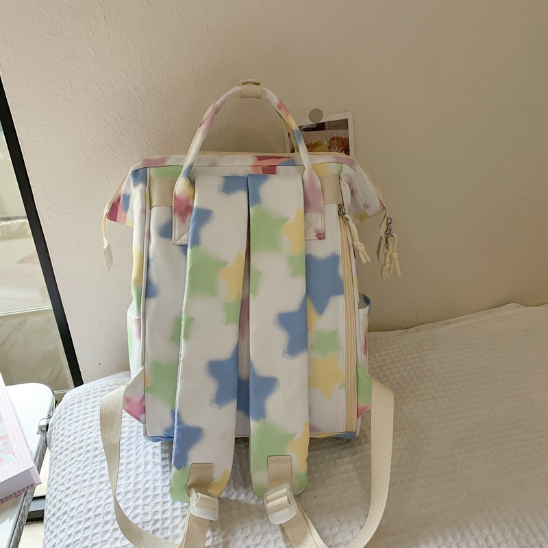 A new, versatile and simple backpack for girls in grades three to six in Spring/Summer 2025. It is a large-capacity backpack for junior high school students Specification drawing
