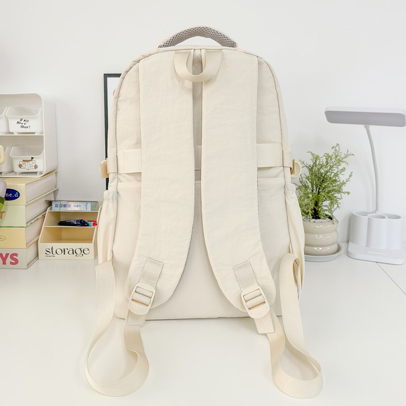 The new forest-themed ins high-appearance-level fresh and sweet backpack is a simple, lightweight and large-capacity backpack for junior and senior high school students Specification drawing
