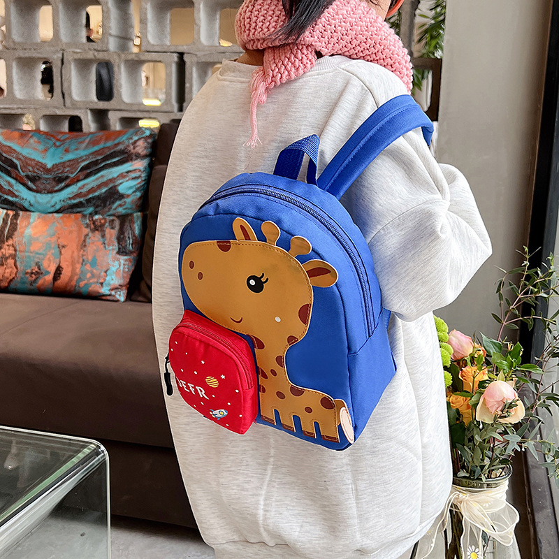 Kindergarten schoolbags for girls aged 2 to 6, anti-wandering backpacks for boys in the big and small classes, and lightweight backpacks for babies and children Application Scenario