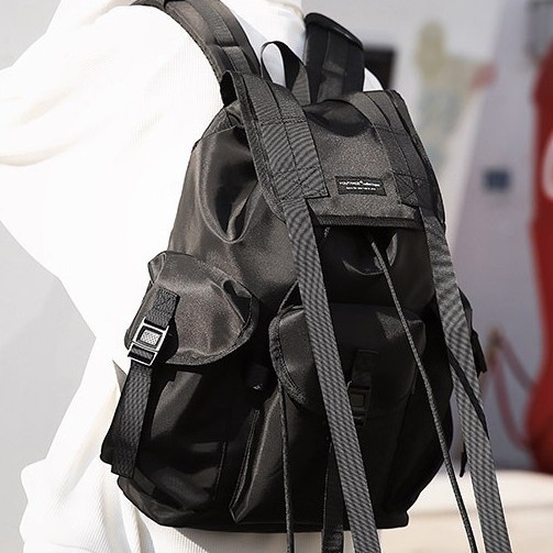 New Japanese streetwear brand backpacks: men's large-capacity schoolbags, women's student backpacks, computer bags, drawstring travel bags Application Scenario
