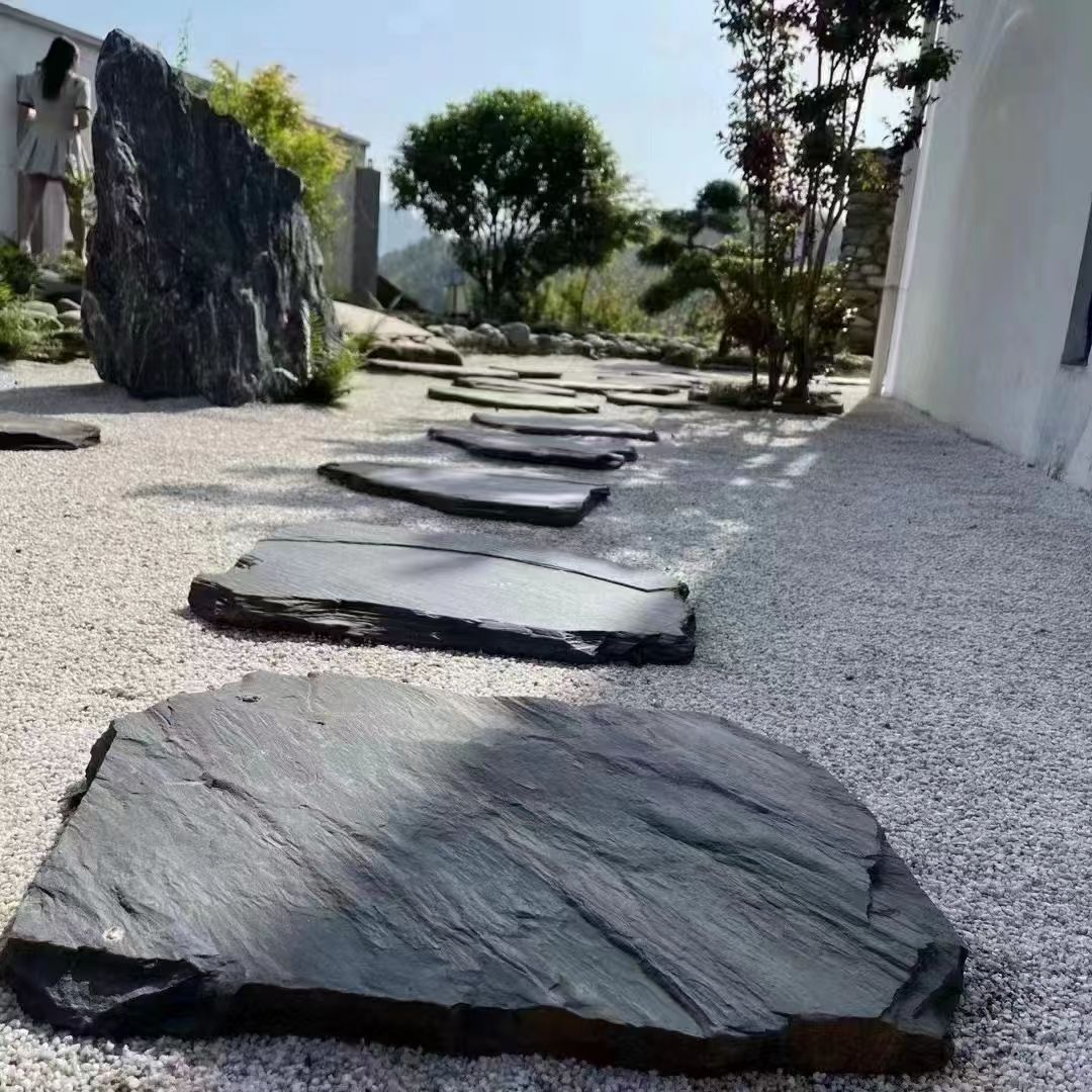 Wear-resistant stepping stones for garden lawns, anti-slip stepping stones, bluestone lawn, outdoor stepping stones, natural courtyard floor tiles full figure