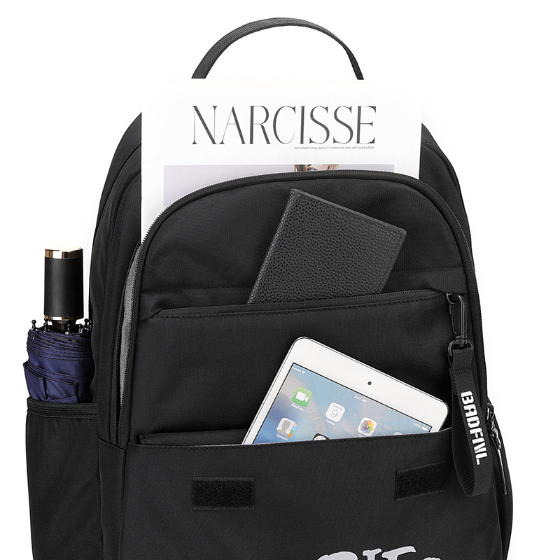 New male and female student backpacks, simple and casual backpacks for college girls, outdoor travel bags and student bags Application Scenario
