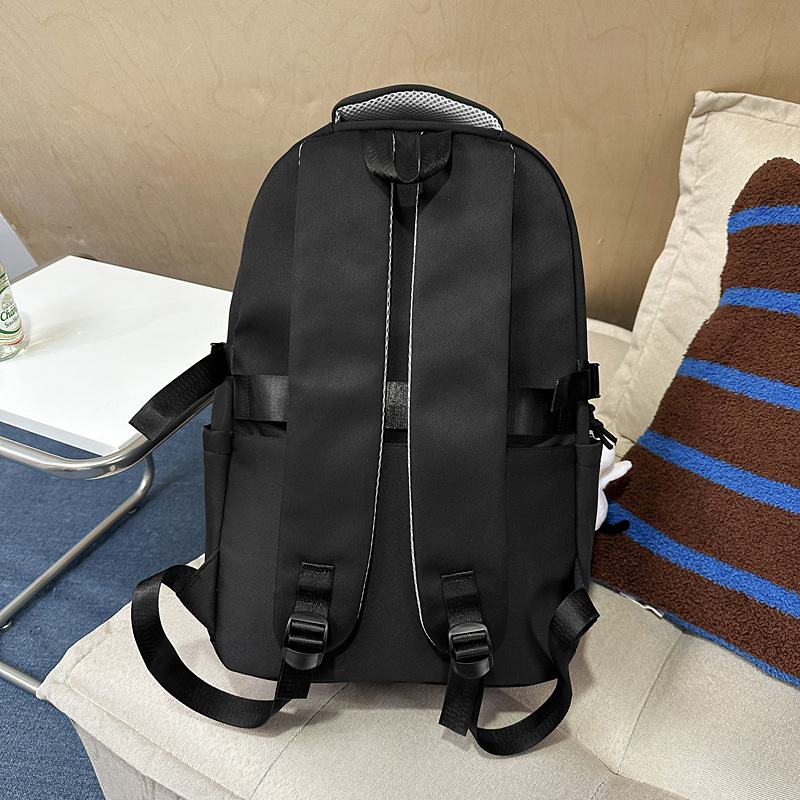 This is a cute and adorable cartoon backpack for girls in the Korean version of the ins academy style, designed for students in grades 3 to 6 Specification drawing