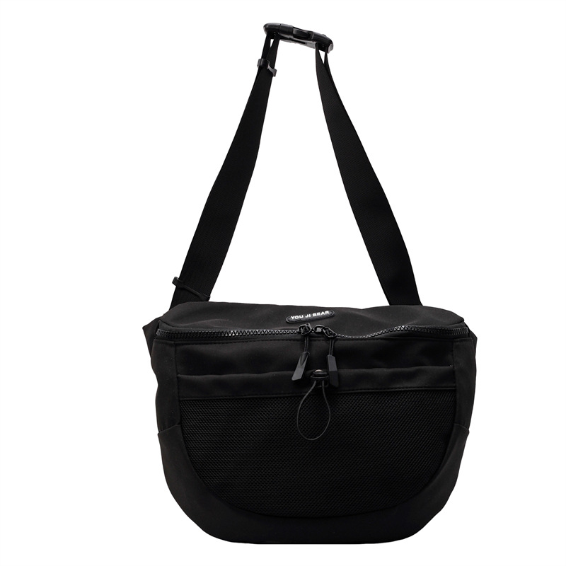 Versatile crossbody bag, durable, casual and lightweight saddle chest bag, large-capacity commuter bag, simple and elegant single-shoulder bag for traveling Item Picture