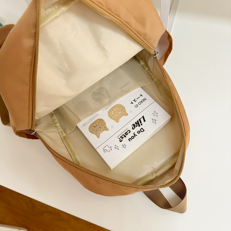 New cute cartoon kindergarten adorable little backpack, cute little pig with personality, sweet and cool girl shopping bag Application Scenario