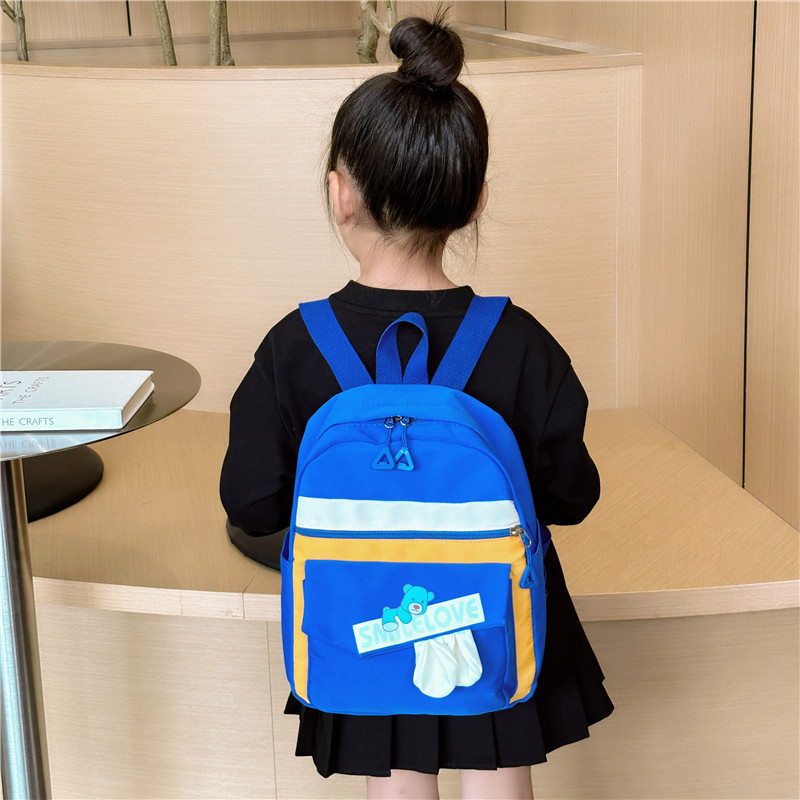 New autumn children's backpack: Ultra-light and lightweight, simple rabbit-ear backpack for boys and girls going out Application Scenario