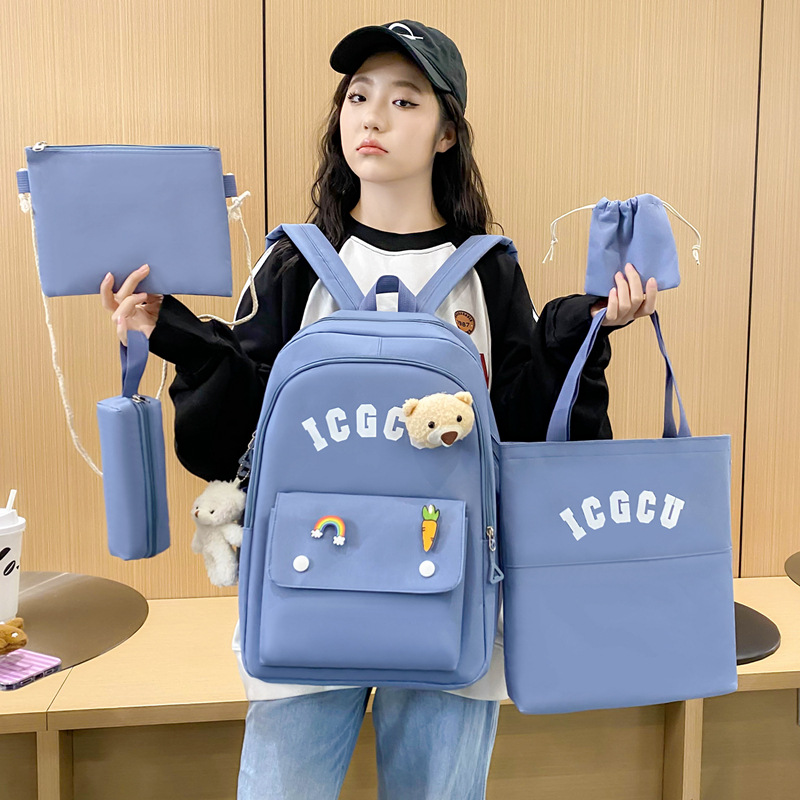 Cross-border bags' new cute girls' backpack, large capacity, high appearance level, versatile schoolbag, backpack for girls, middle and primary school students Application Scenario