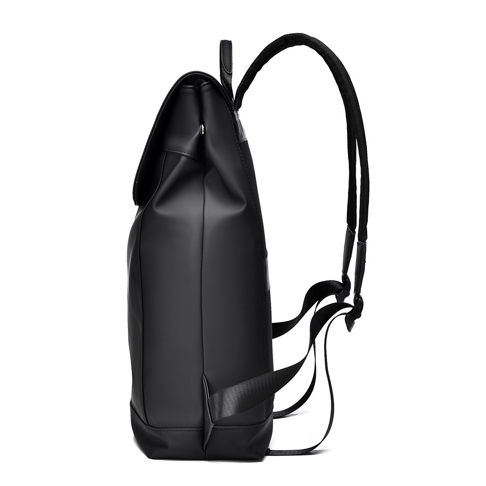 The new men's backpack features a large-capacity, fashionable and casual design with a high-end flip cover, making it convenient for travel Specification drawing