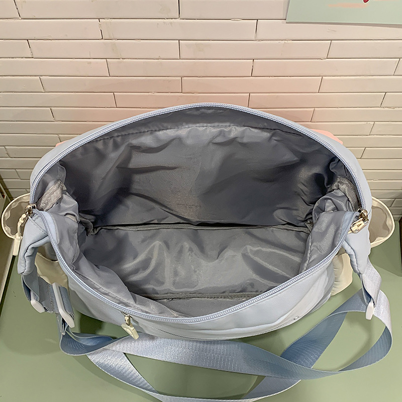 Large-capacity Japanese InS-style workwear, retro postman, student class single-shoulder backpack, high appearance level, trendy crossbody bag Application Scenario