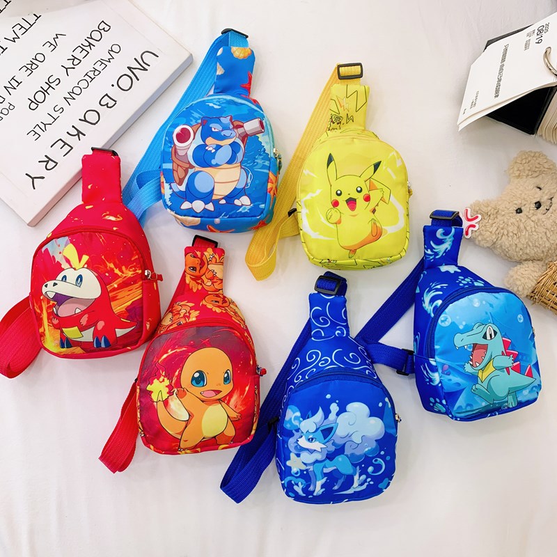 The 2025 new children's chest bag, cute cartoon, fashionable coin purse, crossbody bag for boys and girls, and the trend of small backpacks for kindergartens full figure