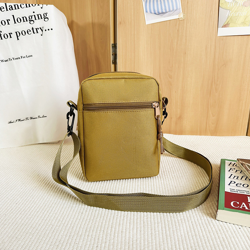 Retro street fashion couple's versatile crossbody bag, casual sporty style girl's single-shoulder bag, high appearance level travel bag Specification drawing