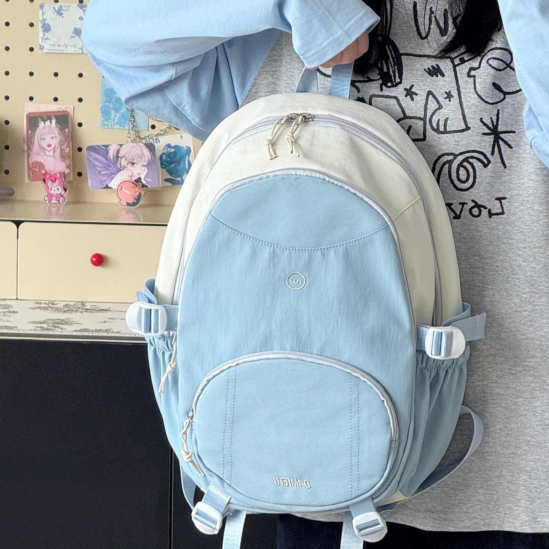 2025 New lightweight travel backpack, casual ins color-blocking backpack, versatile and sweet schoolbag for college students' commuting details Picture
