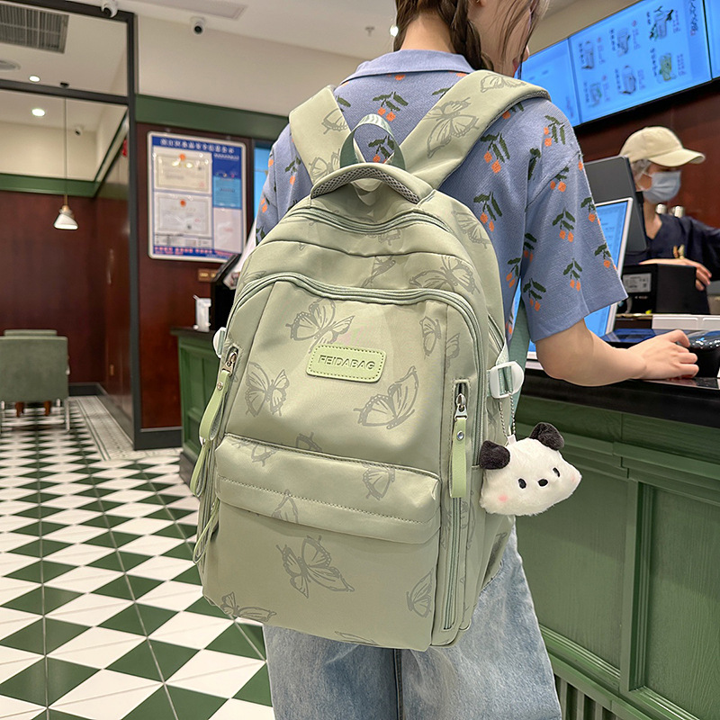 A new Japanese Instagram-style backpack with a high level of appearance. It's a cute schoolbag for primary school students and a student backpack in a school style details Picture