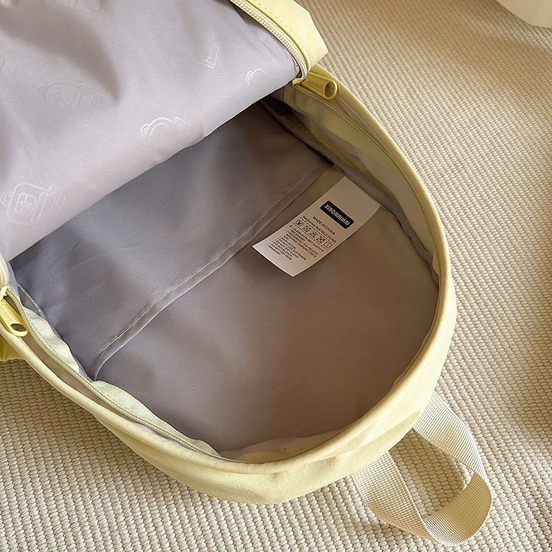 The new Instagram cute bow backpack is a niche and fresh schoolbag for junior and senior high school students and a lightweight travel backpack Application Scenario