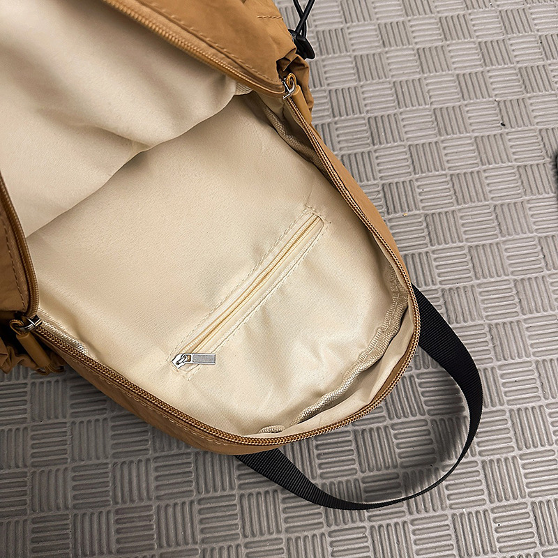 Simple and casual backpack 2025 new style couple chest bag, fashionable and versatile canvas women's crossbody bag, outdoor backpack Application Scenario