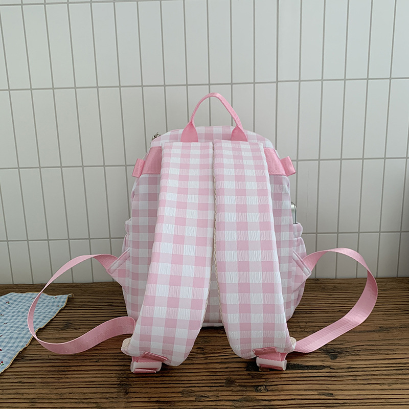 A new high-appeal, fresh, sweet and cute mini backpack with a checkered pattern for junior and senior high school students, a lightweight backpack for their travels Specification drawing