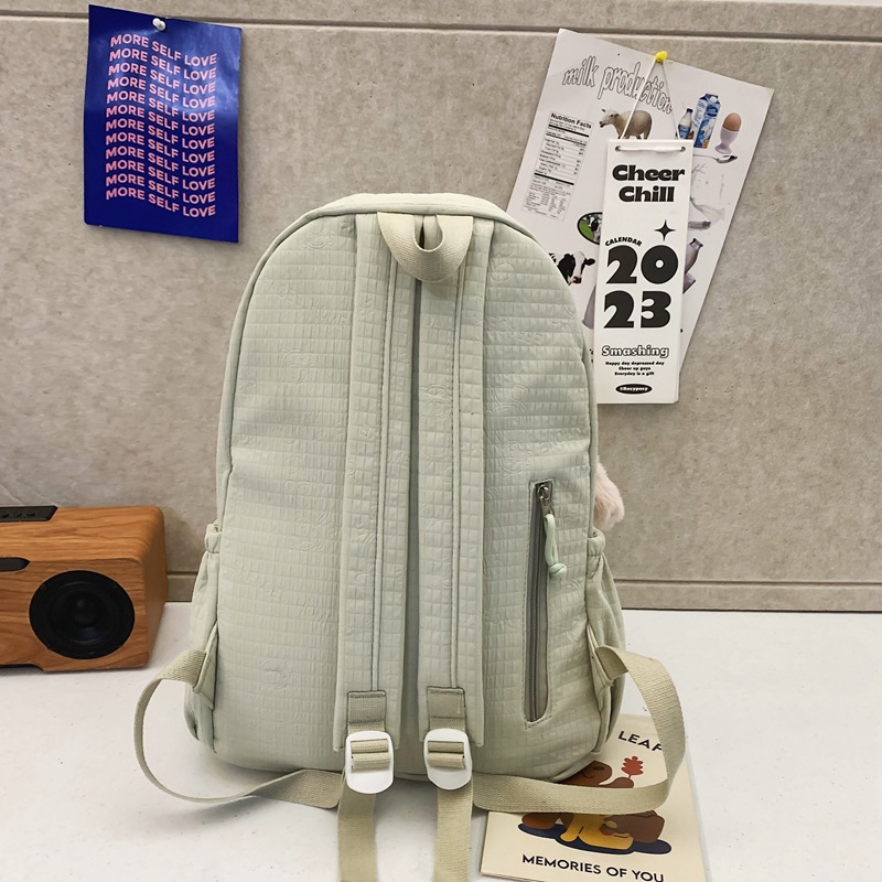 The new schoolbag is a simple and lightweight backpack for primary school students in grades three to six with a high level of appearance and a sweet style Specification drawing