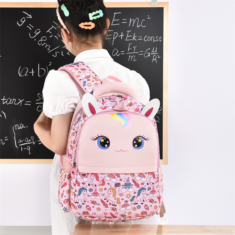 New high-quality, fresh, sweet, graffiti, cute cartoon shark backpack, a lightweight mini backpack for primary school students full figure