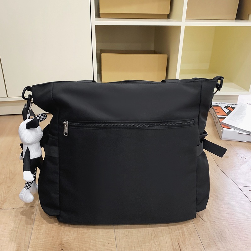 Large-capacity crossbody bag for men, Korean-style trendy couple tote bag, Japanese-style Harajuku messenger bag, casual and sporty single-shoulder bag Specification drawing