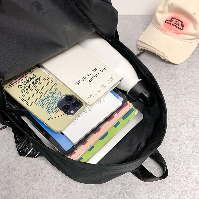 New high-appearation-level workwear-style backpacks for couples in contrasting colors, casual and simple cross-border travel and mountaineering, large-capacity backpacks Application Scenario