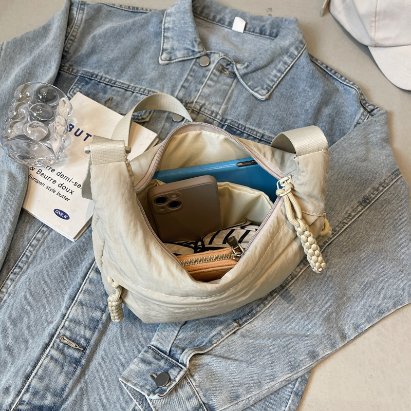 Large-capacity commuting crossbody canvas bag for women, Spring 2025 new style, casual and versatile, student dumpling bag Specification drawing