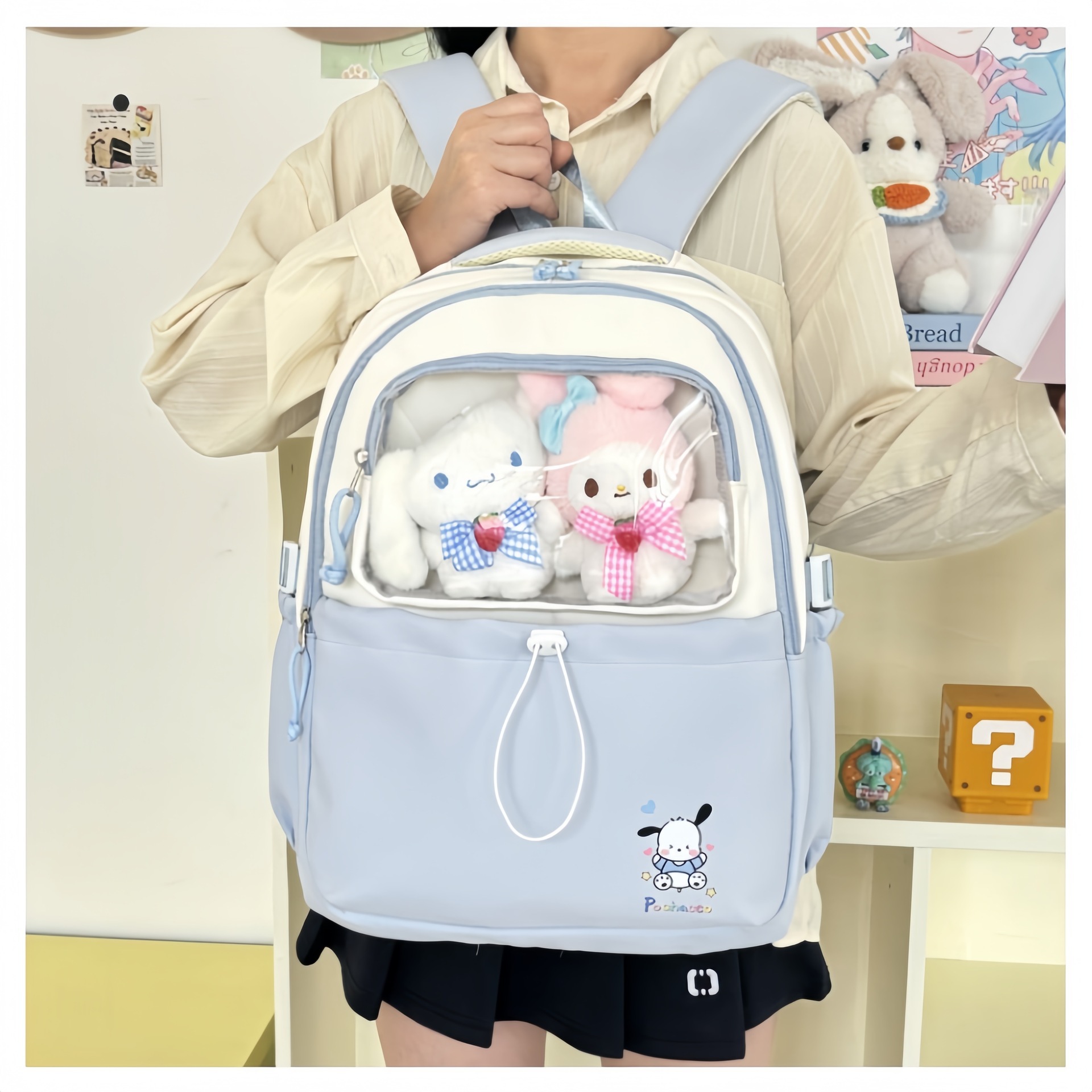 This is a high-standard, fresh and cute, color-blocking and patchwork bag for junior and senior high school students. It is a large-capacity backpack full figure