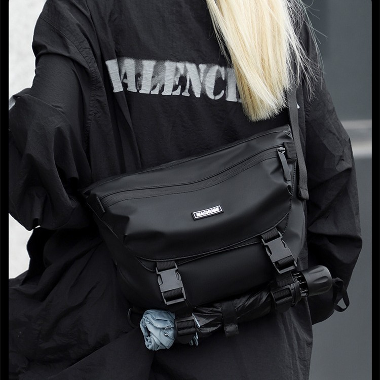 Japanese-style trendy brand large-capacity crossbody bag, Korean-style casual Hong Kong-style couple workwear single-shoulder bag, middle school student postman bag details Picture