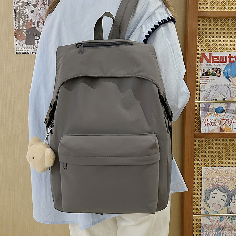 Japanese-style simple and versatile backpack, Korean-style solid color student schoolbag, lightweight, trendy, casual and fashionable backpack details Picture