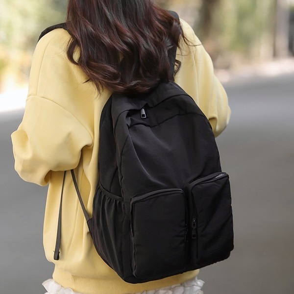 A new and niche backpack that is fashionable and versatile for women, a large-capacity backpack for college students, and a Korean-style casual and lightweight travel bag details Picture
