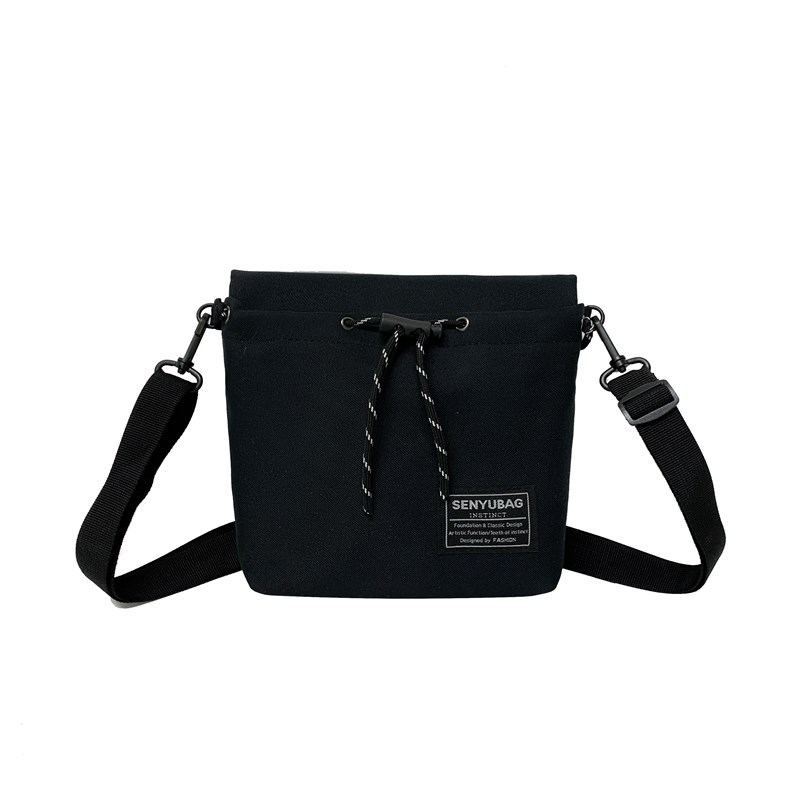 A new Korean version of a stylish small crossbody bag for men and women, casual and simple outdoor sports, lightweight and portable, mountaineering crossbody bag Item Picture