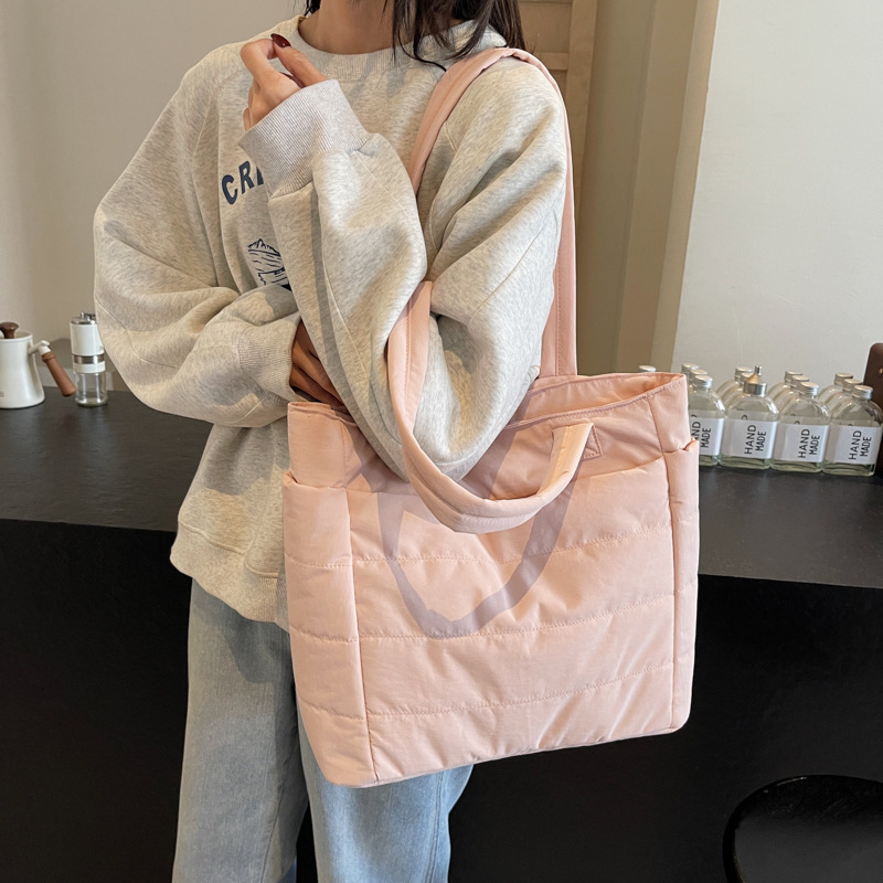 Autumn and winter cotton-padded jacket with cotton bag, large-capacity single-shoulder tote bag for women, lazy commuting bag for Japan and South Korea, hand-carried student class bag full figure